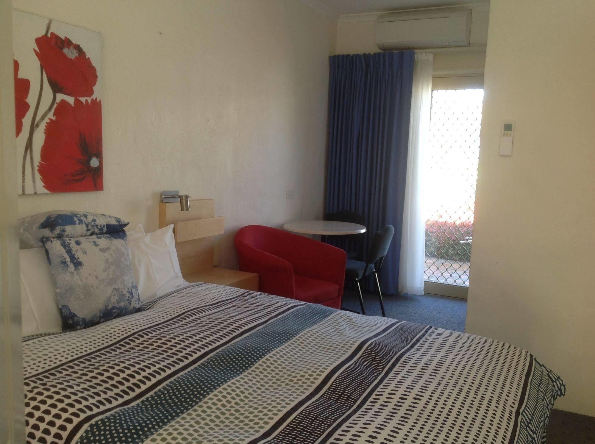 جبل بيوتي Bogong Moth Motel المظهر الخارجي الصورة