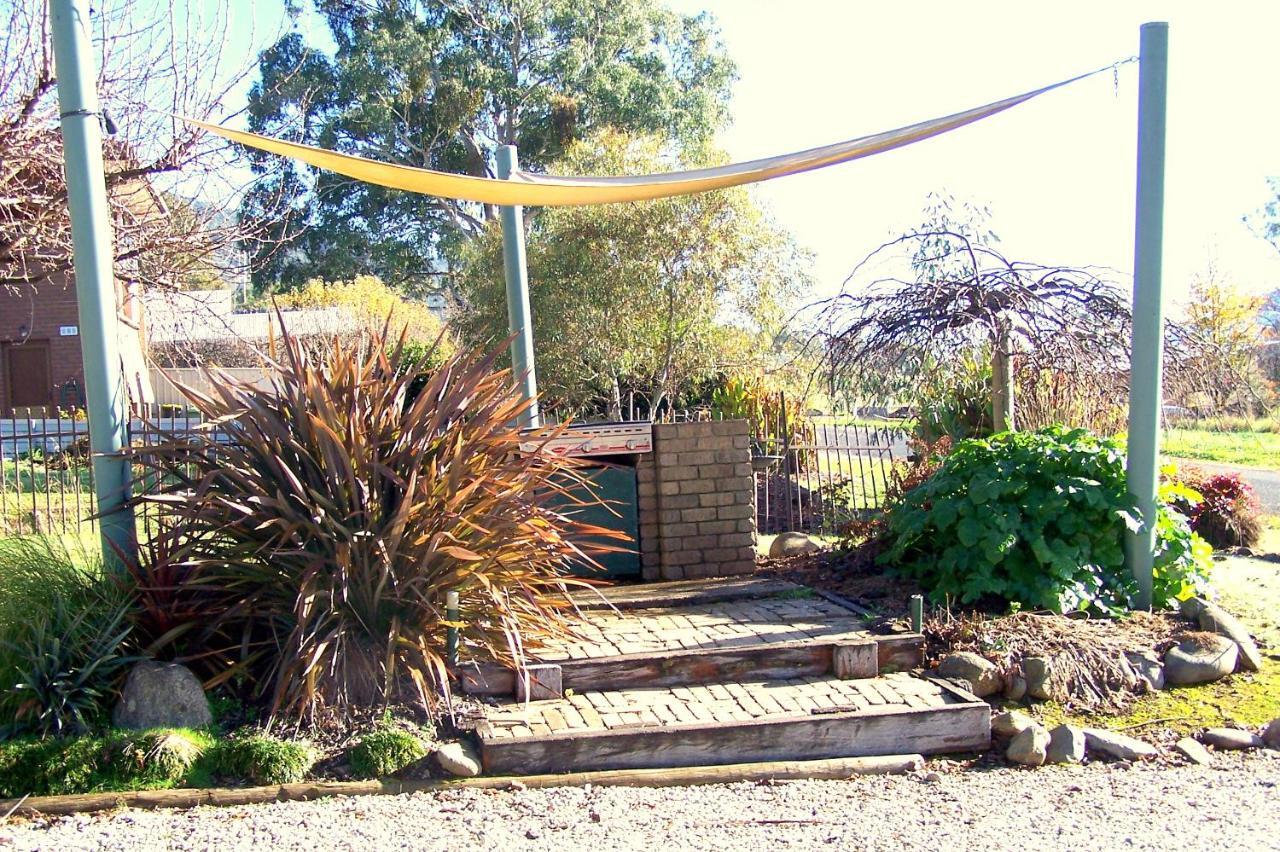 جبل بيوتي Bogong Moth Motel المظهر الخارجي الصورة